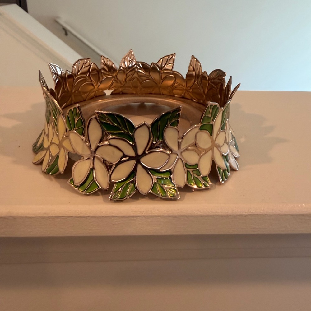 White and Green Candle Holder